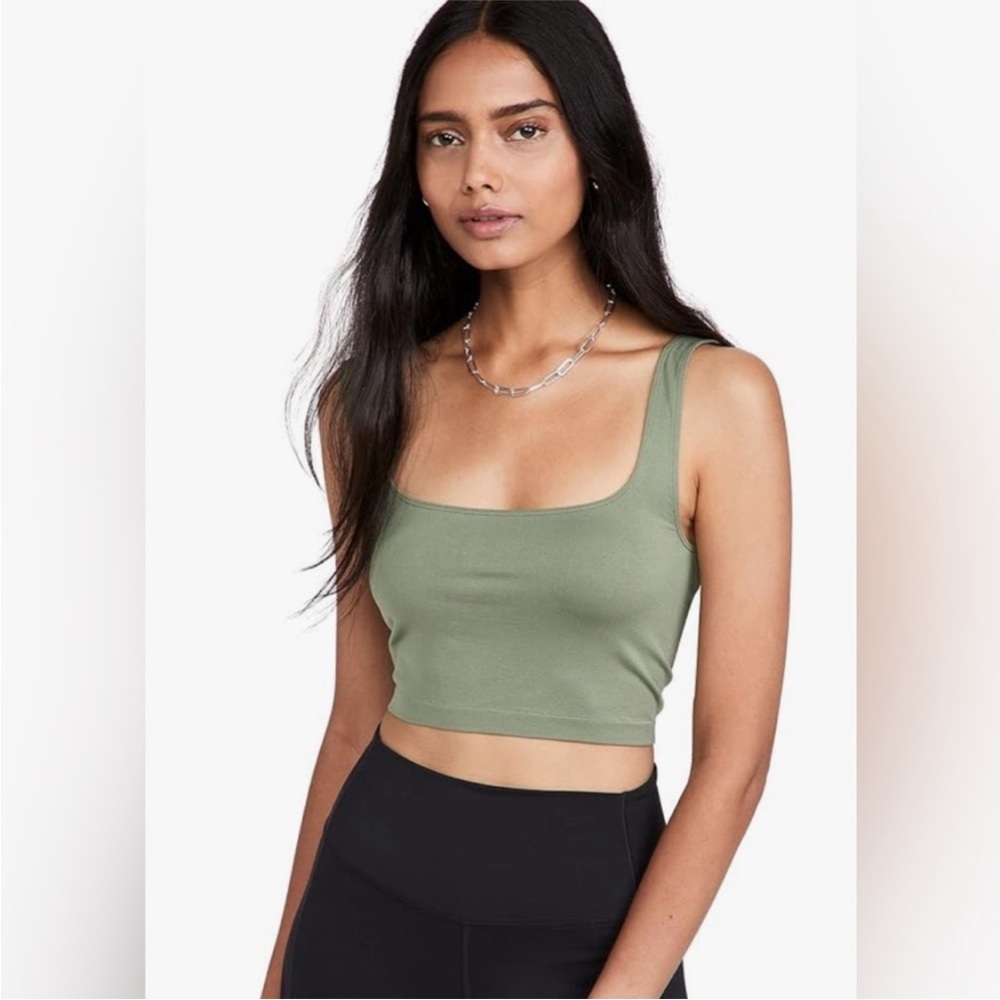 Free People Scoop
Neck Crop Bra Stretch Pullover Size M/L
